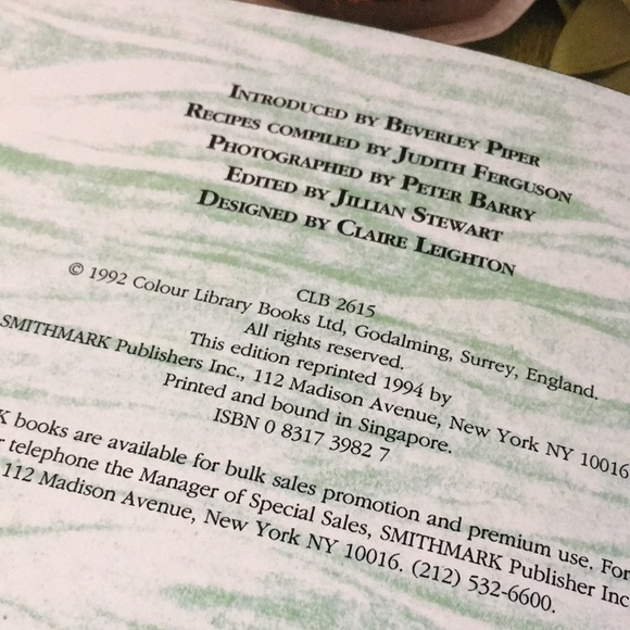 The great fish and seafood cookbook hardback color pics w dust over Vintage 1992 - Picture 11 of 17